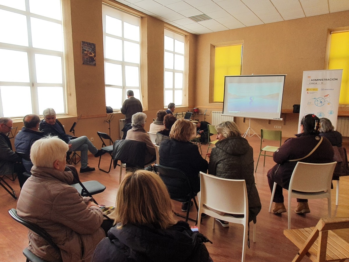 Acercar la administración a los ciudadanos