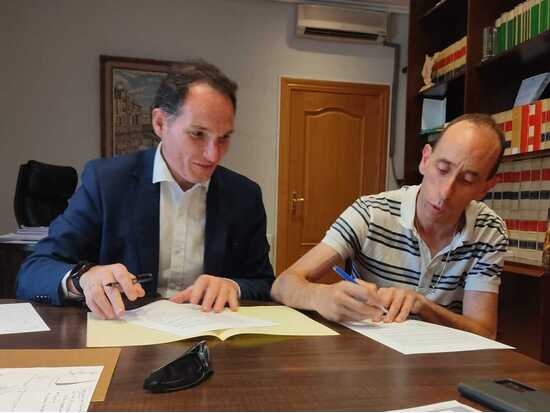 Firma de convenios con Asociaciones