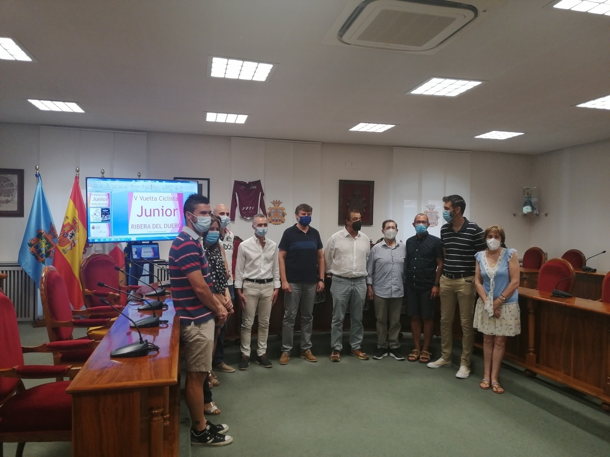 Presentación de la V Vuelta Ciclista Junior a la Ribera del Duero