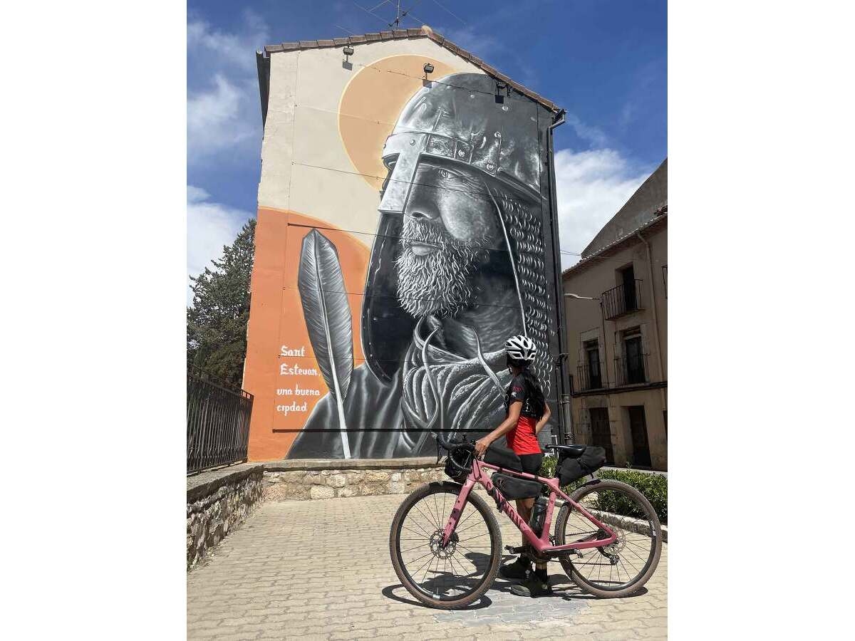 La serie "El Camino del Cid: Diario de una Ciclista" entra en Soria